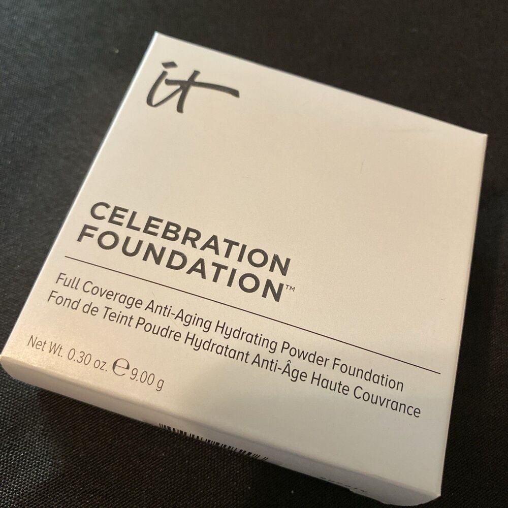 It Celebration Foundation Full Coverage Anti Aging Hydrating Powder Deep